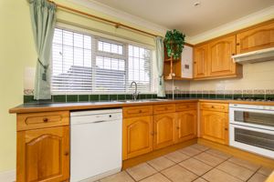 6 Rushton Avenue South Godstone